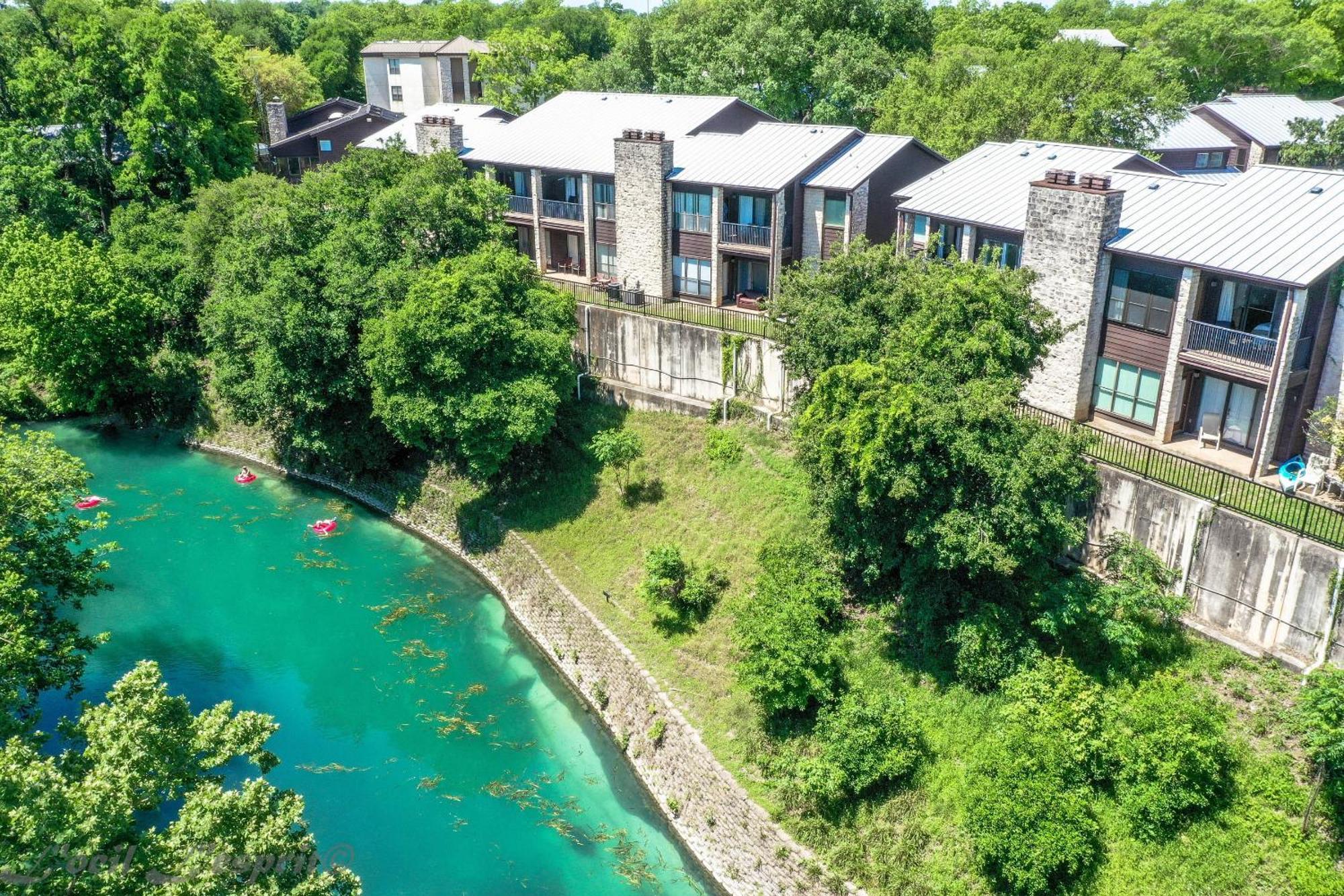 The Iron Cactus Condo On The Comal Cw C102 New Braunfels Εξωτερικό φωτογραφία