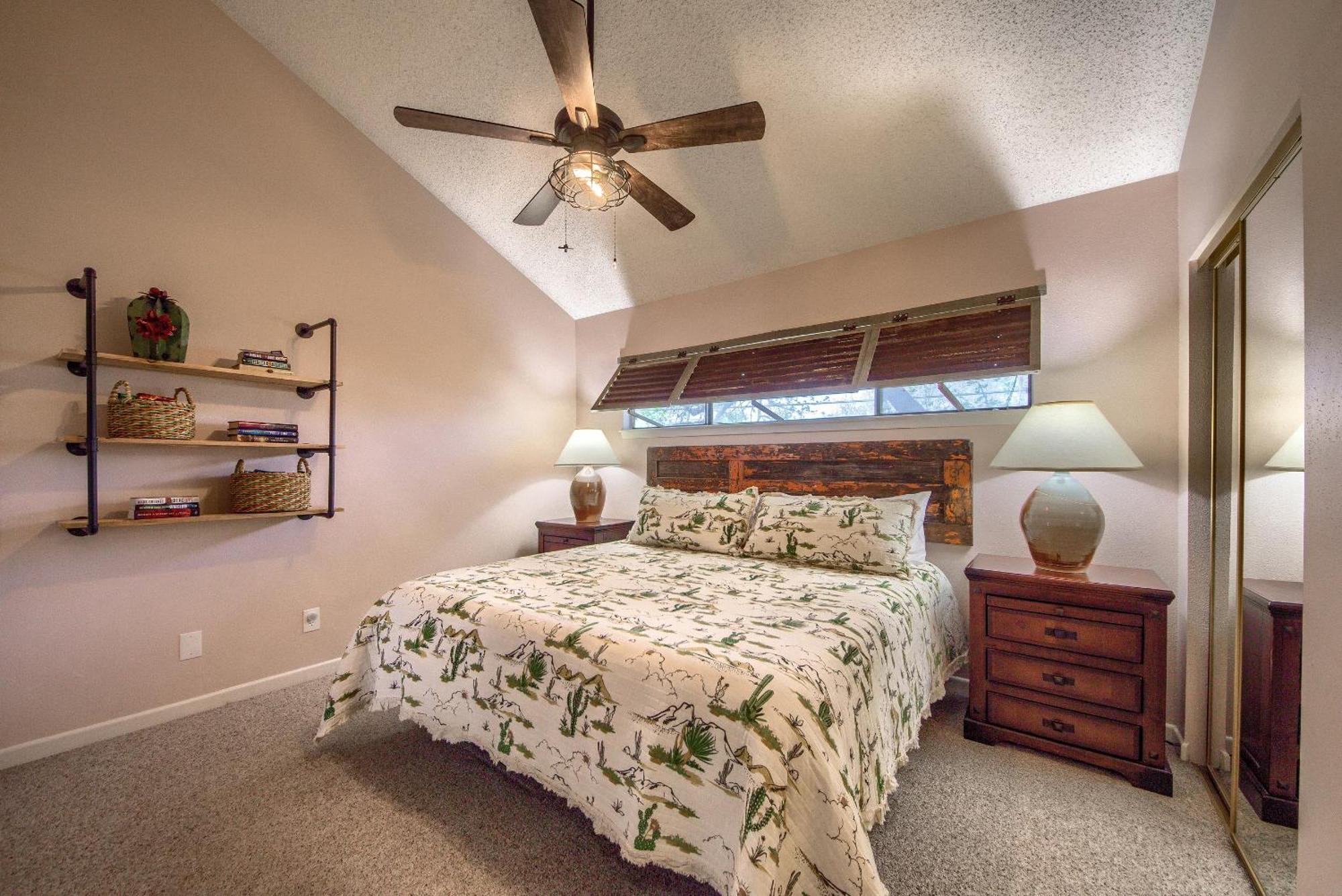 The Iron Cactus Condo On The Comal Cw C102 New Braunfels Εξωτερικό φωτογραφία